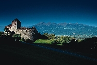 SchlossVaduz13 (Custom).jpg